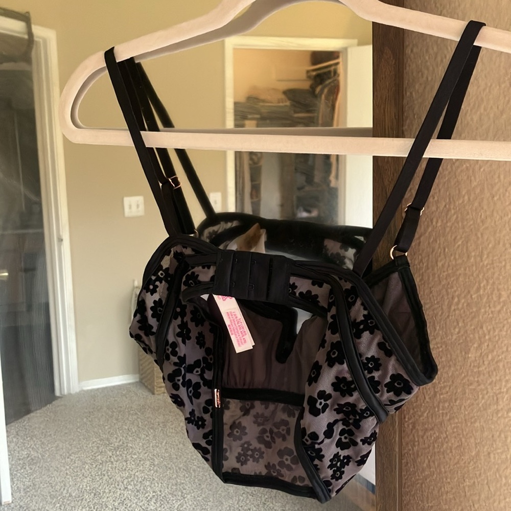 Flower Pattern Bra - Picture 2 of 2